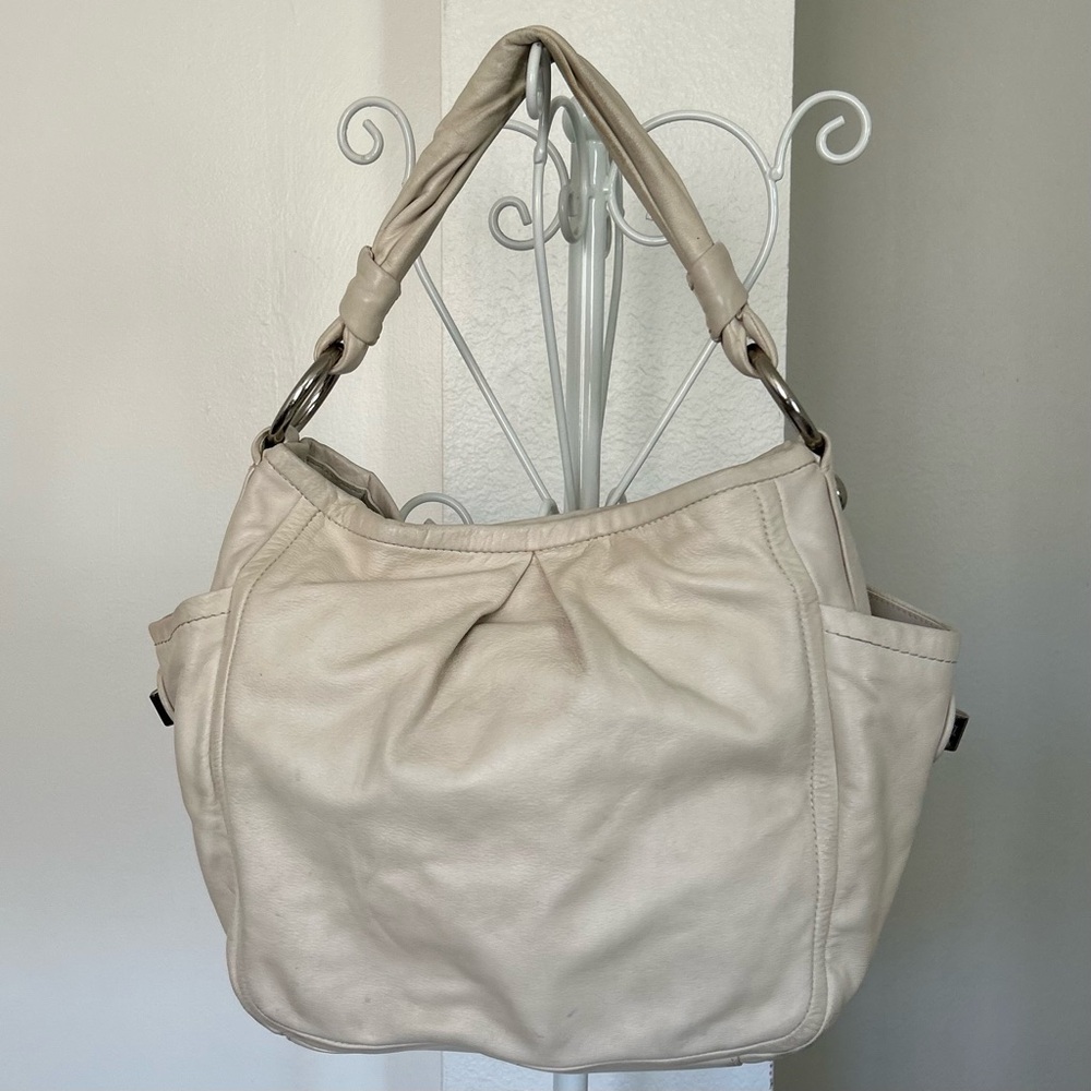 Coach 13412 Bag in off white - Picture 2 of 13